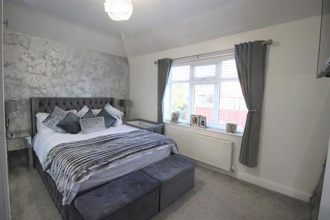 2 bedroom semi-detached house for sale, Middleham Road, Darlington