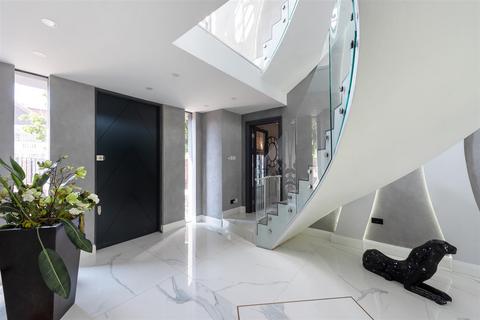 6 bedroom detached house for sale, Manor House Drive, London, NW6
