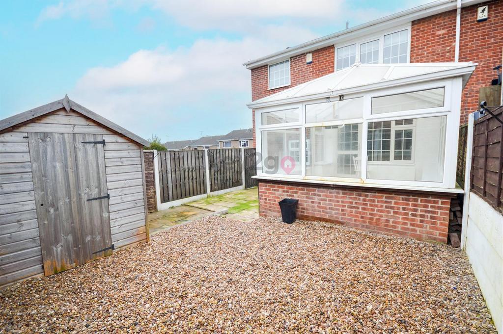 Broomhill Close, Eckington, Sheffield, S21 3 bed end of terrace house