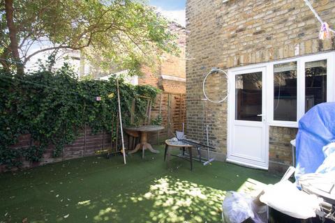 2 bedroom flat for sale, Glenrosa Street, London, SW6