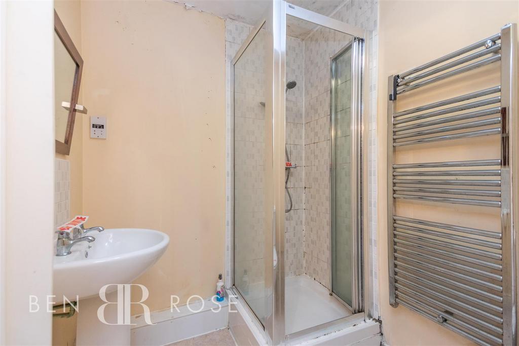 Master Ensuite