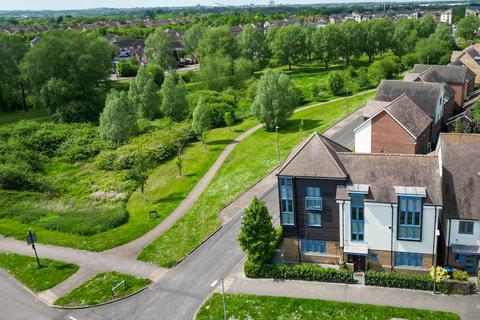 6 bedroom detached house for sale, Milton Road, Broughton