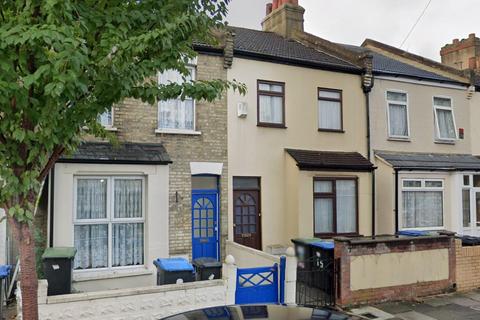 4 bedroom house to rent - St. Stephens Road, Enfield