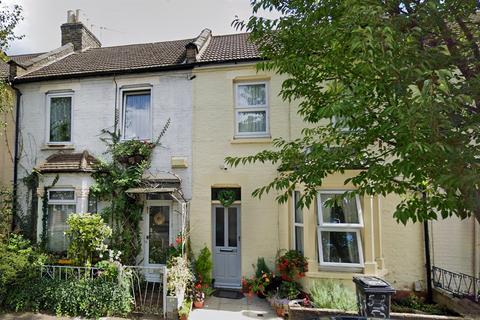 4 bedroom house to rent - Shrubbery Road, London
