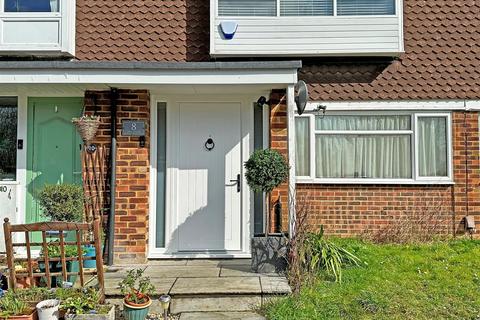 8 Ash Close, Merstham, Redhill, RH1 3HJ