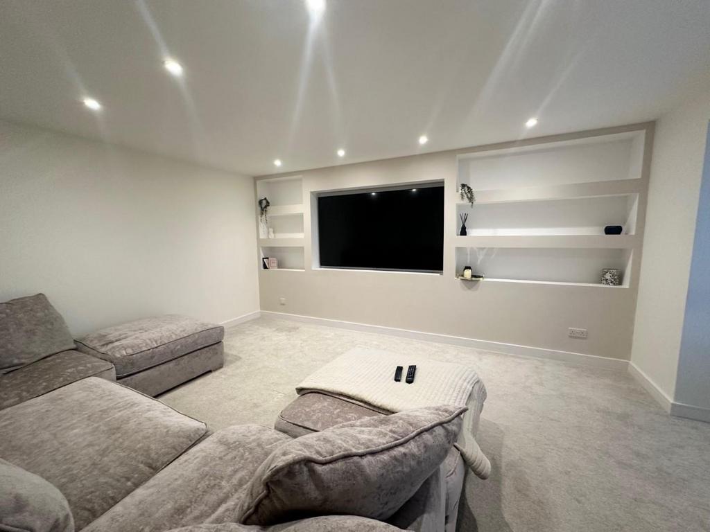 Lounge1.jpg