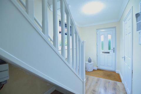 3 bedroom end of terrace house for sale - Almond Road, Burnham, Slough