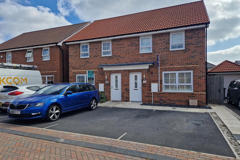 3 bedroom semi-detached house for sale, Airedale Drive, Brough