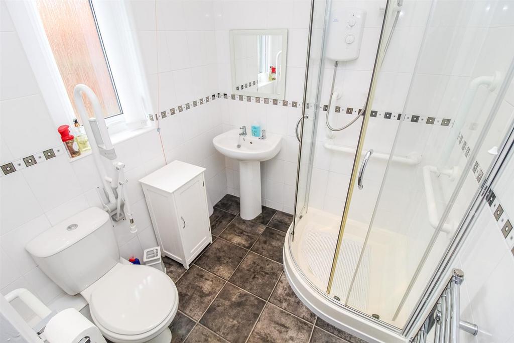 Shower room/w.c.