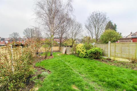 4 Flanshaw Crescent, Wakefield, WF2 9LE