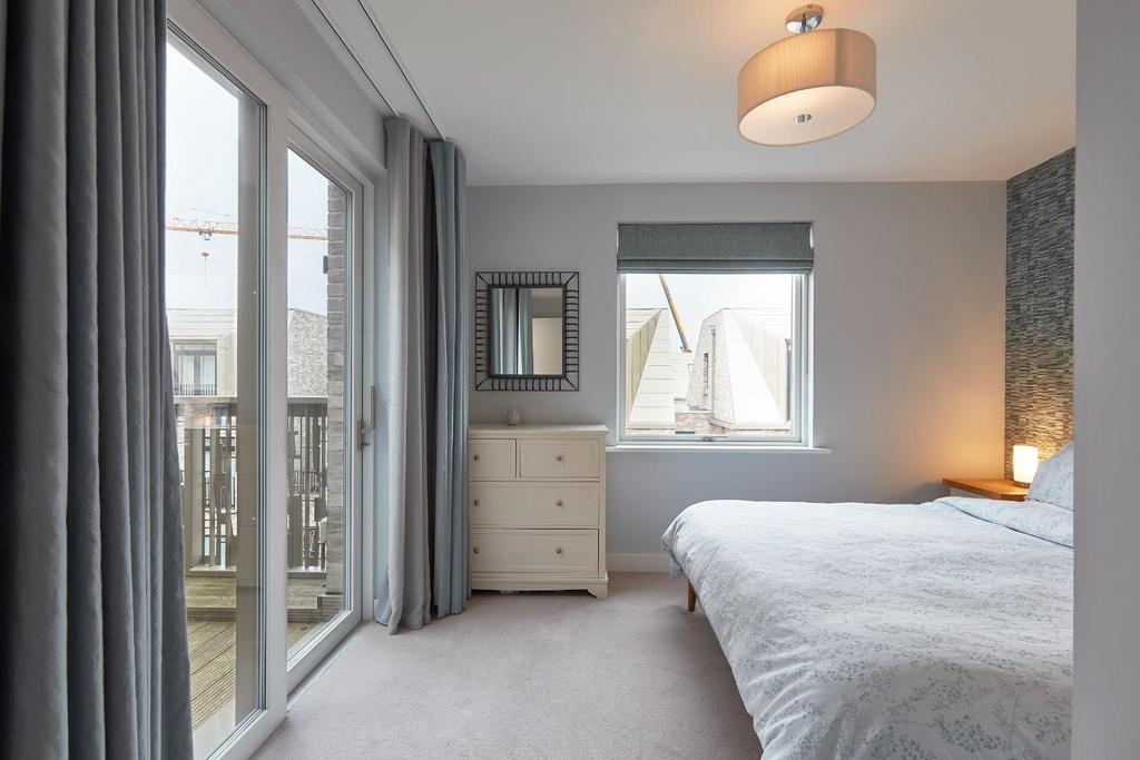 Florey Terrace Cambridge 110124 24.jpg