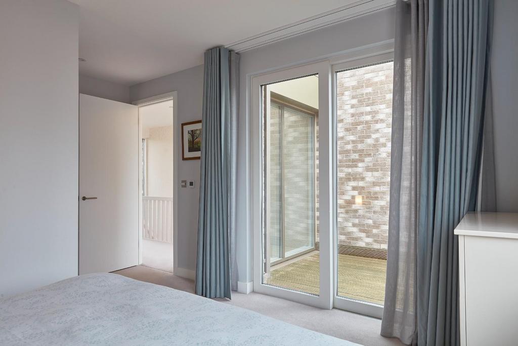 Florey Terrace Cambridge 110124 25.jpg