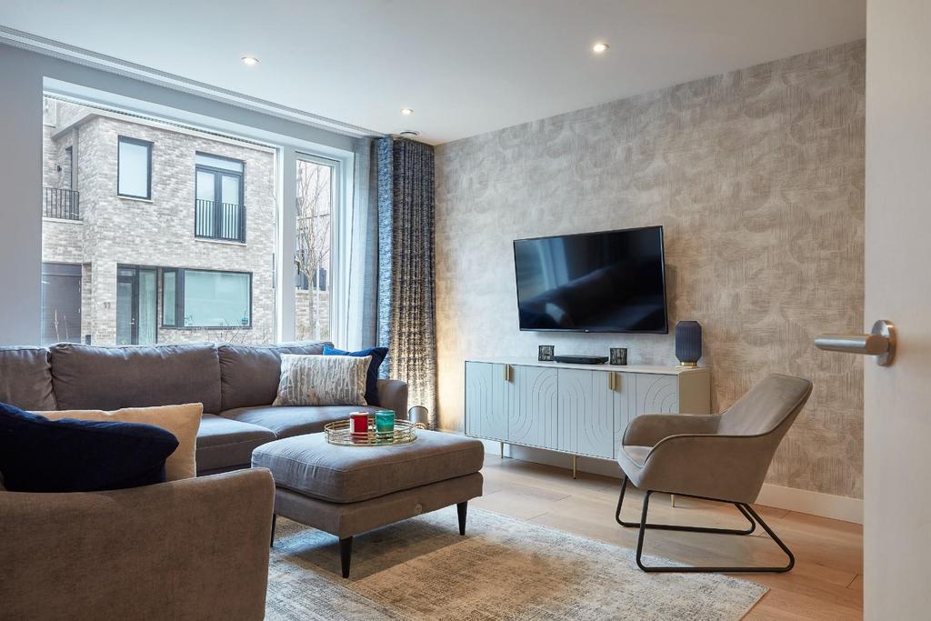 Florey Terrace Cambridge 110124 4.jpg