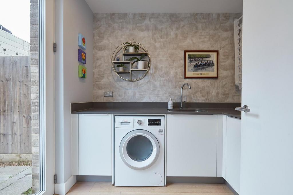 Florey Terrace Cambridge 110124 11.jpg