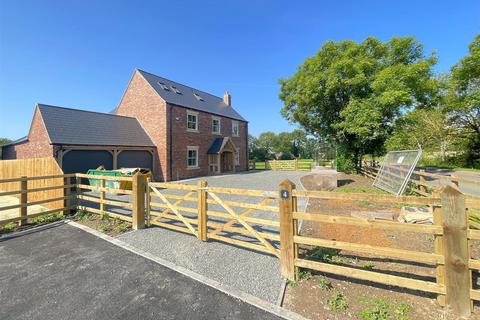 6 bedroom detached house for sale, Fletchers Yard, Cropwell Road, Langar