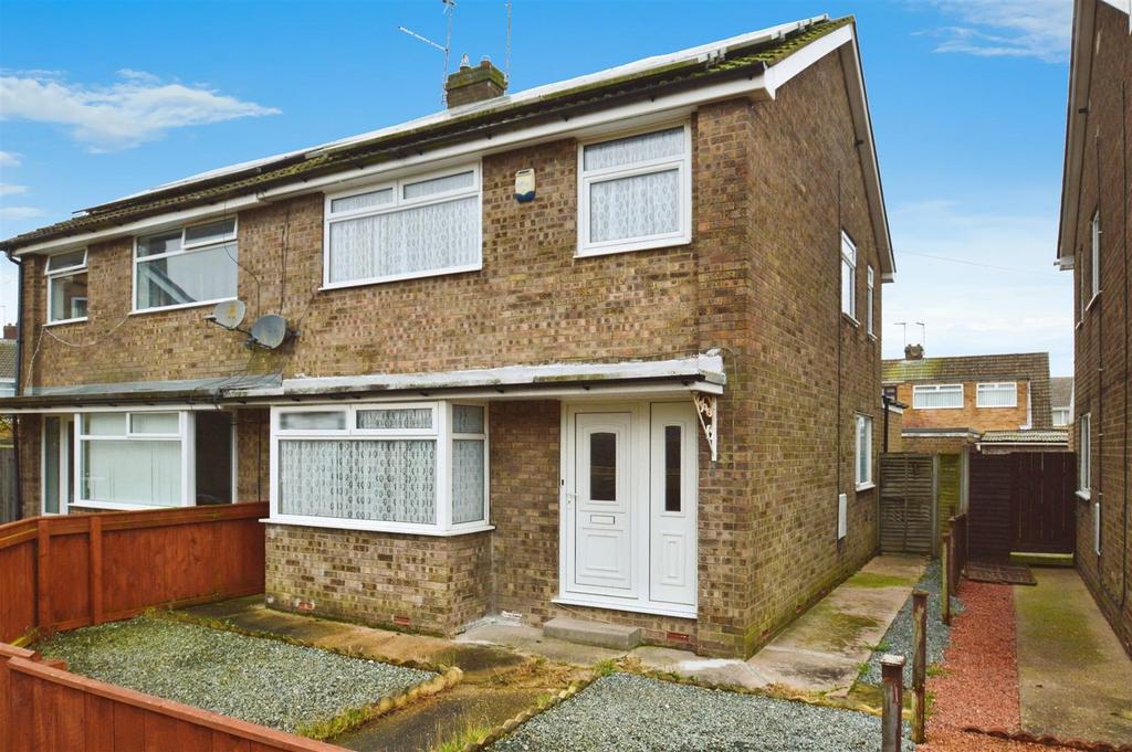 Calderdale, Hull 3 bed semidetached house for sale £153,000