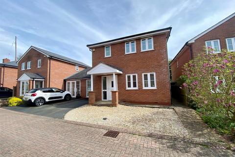 3 bedroom link detached house for sale, Lockyear Close, Colwall, Malvern