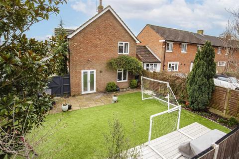 3 bedroom detached house for sale, Greenways, Buntingford SG9