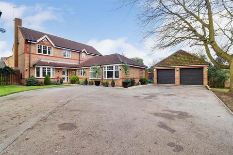 4 bedroom detached house for sale, Ferriby Road, Hessle