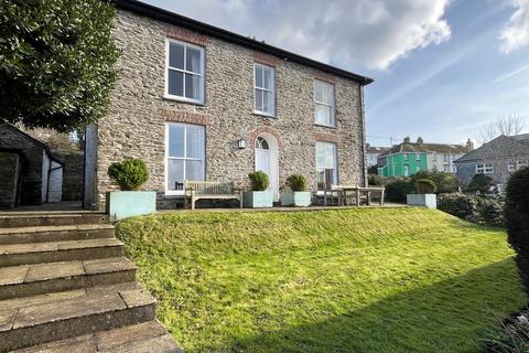 5 bedroom character property for sale, Fore Street, Polruan, Fowey