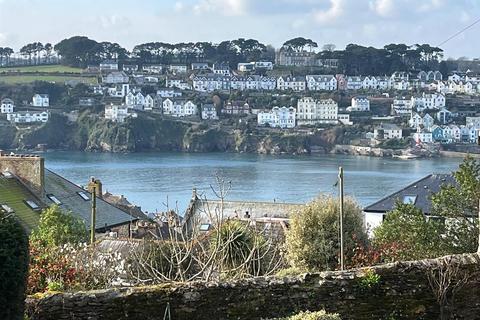 5 bedroom character property for sale, Fore Street, Polruan, Fowey