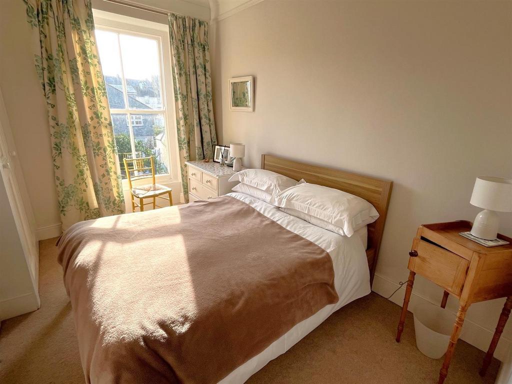 Bedroom 3.jpg