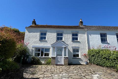 3 bedroom character property for sale, St Saviours Hill, Polruan