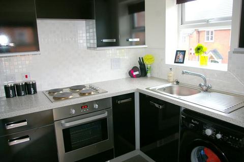 1 bedroom apartment to rent, Brett Young Close, Halesowen, West Midlands