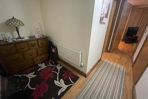 1 bedroom flat for sale, Llys Newydd, Llanelli