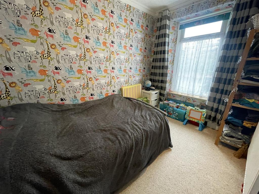 Bedroom 2: