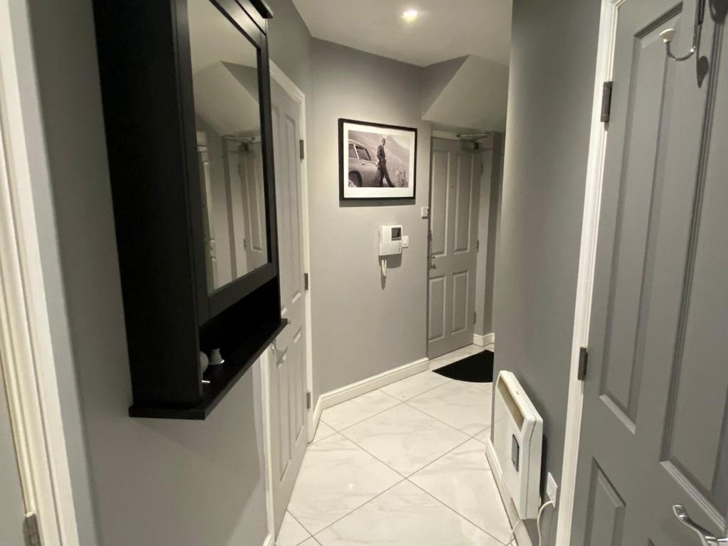 Hallway.jpg