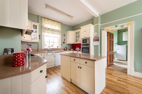 4 bedroom detached house for sale, Stourbridge Road, Hagley, Stourbridge