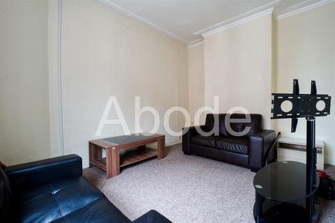 4 bedroom house to rent, Granby Avenue, Headingley, Leeds