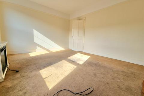 1 bedroom flat to rent, Glencoe Road, Margate