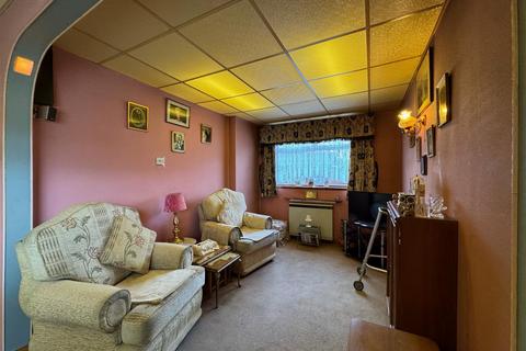 8 Cedar Grove, Burnham-on-crouch, CM0 8DQ