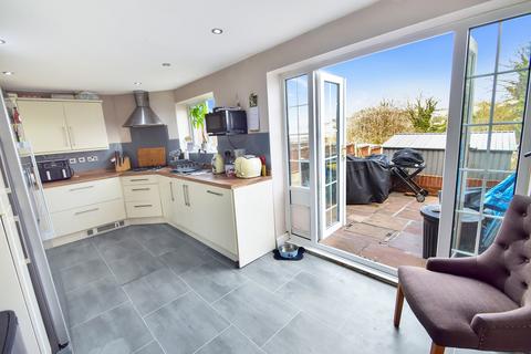 3 bedroom terraced house for sale, Mill Lane, Chatham, ME5