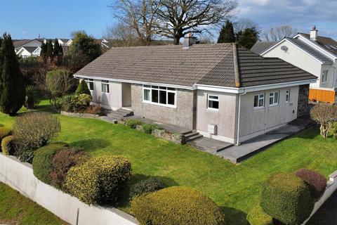 3 bedroom detached bungalow for sale, Parc Roberts, Narberth