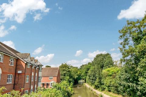 14 Birch End, Warwick, CV34 5GQ