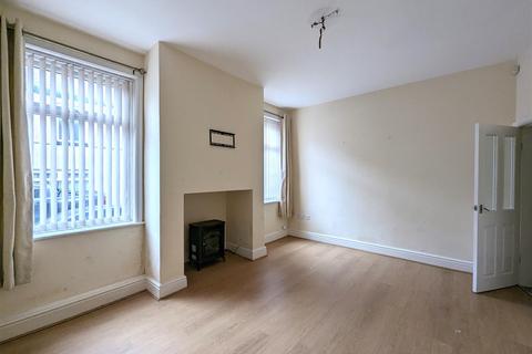 3 bedroom end of terrace house for sale, Manchester Road, Westhoughton, Bolton