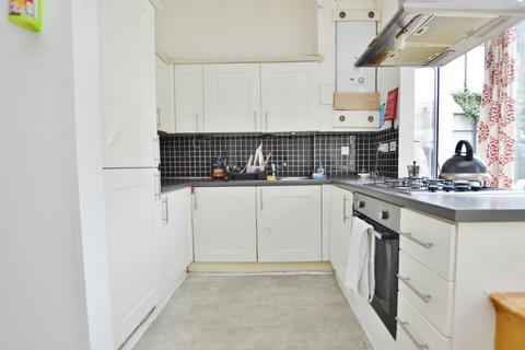 2 bedroom flat for sale - Shaftesbury Road, Forest Gate