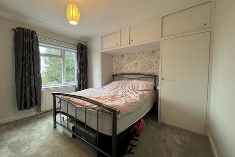 3 bedroom semi-detached house for sale - Malmesbury Road, Chippenham SN15