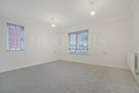 1 Worcester Close, London, NW2 6YQ