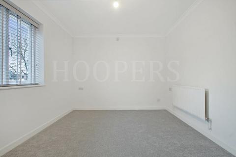 1 Worcester Close, London, NW2 6YQ