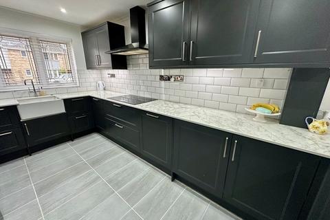39 Clearsprings, Lightwater, GU18 5YL