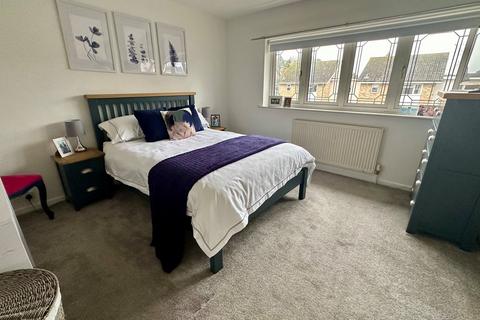 39 Clearsprings, Lightwater, GU18 5YL