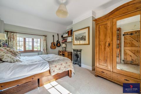 5 bedroom detached house for sale, High Street, Guilsborough, Northampton, Northamptonshire, NN6