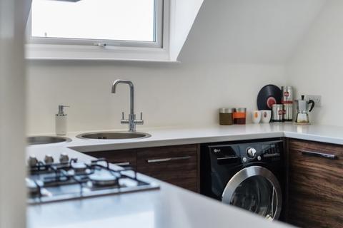 Flat 5, 22 Carlton Road, Sidcup, DA14 6AH