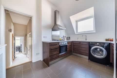 Flat 5, 22 Carlton Road, Sidcup, DA14 6AH