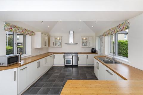 74 Adelphi Road, Huddersfield, HD3 4BB