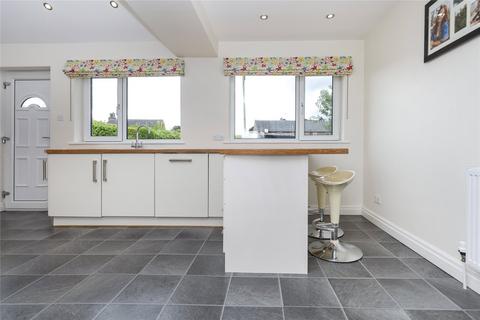74 Adelphi Road, Huddersfield, HD3 4BB